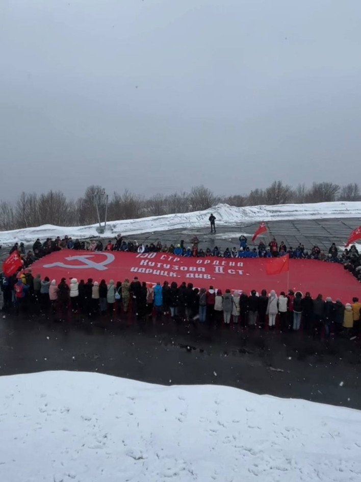 город-герой Мурманск стал частью масштабной марш-эстафеты под названием "Наша Великая Победа" - фото - 1